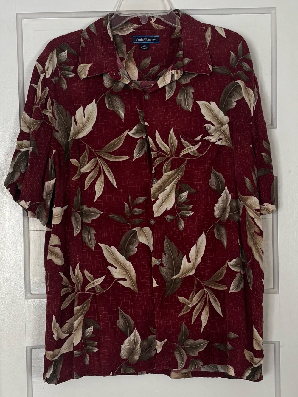Croft & Barrow Men's Burgundy Leaf-Print Short Sleeve Button-Up Shirt
